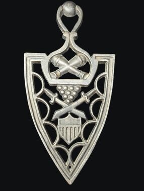 Vintage Historical Civil War-Themed Cast Iron Trivet